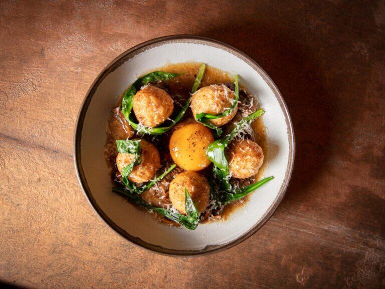 <a href='https://www.fodors.com/world/europe/england/london/experiences/news/photos/20-ultimate-things-to-do-in-london#'>From "The 15 Ultimate Things to Do in London in 2025 (And the Top Things to Avoid): Must-Try Restaurants in London: The Ninth"</a>