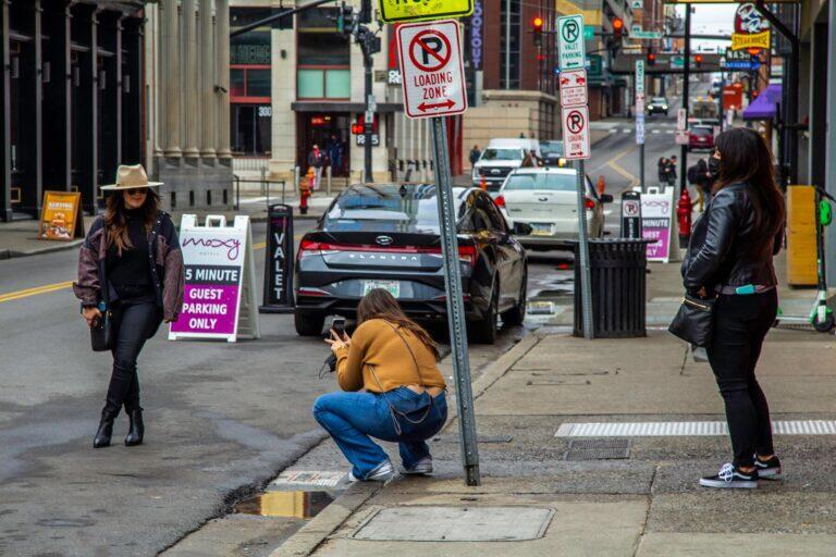 <a href='https://www.fodors.com/world/north-america/usa/tennessee/nashville/experiences/news/photos/things-tourists-should-never-do-in-nashville-tennessee#'>From "9 Reasons Locals in Nashville Hate Tourists: Holding up Traffic for Selfies"</a>