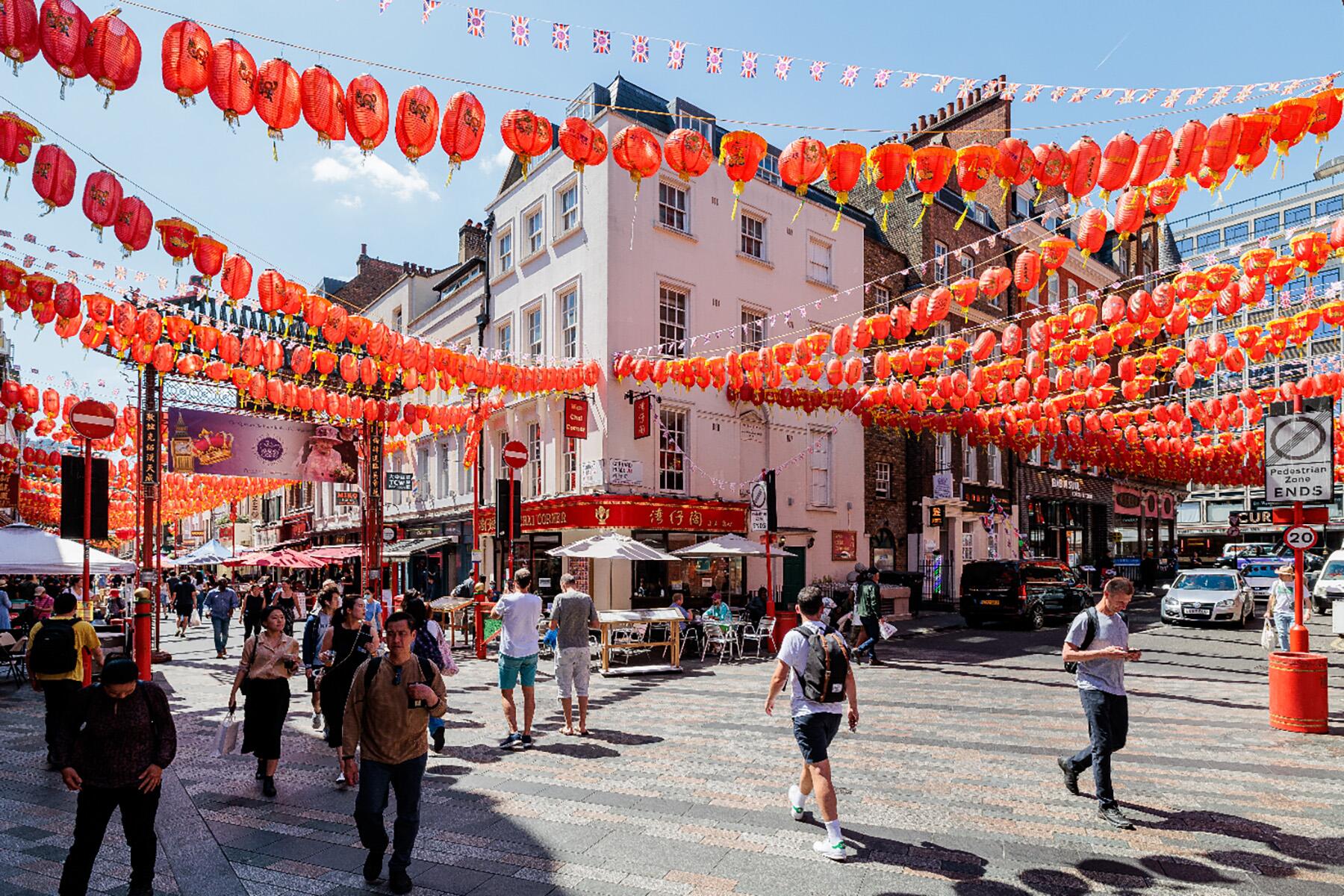 <a href='https://www.fodors.com/world/europe/england/london/experiences/news/photos/20-ultimate-things-to-do-in-london#'>From "The 15 Ultimate Things to Do in London in 2025 (And the Top Things to Avoid): Go Viral in Chinatown"</a>