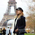 <a href='https://www.fodors.com/world/europe/france/paris/experiences/news/photos/your-guide-to-how-to-dress-like-a-local-in-paris-france#'>From "10 Ways to Avoid Looking Like a Tourist in Paris"</a>
