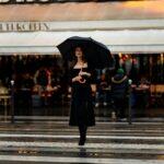 <a href='https://www.fodors.com/world/europe/france/paris/experiences/news/photos/your-guide-to-how-to-dress-like-a-local-in-paris-france#'>From "10 Ways to Avoid Looking Like a Tourist in Paris"</a>