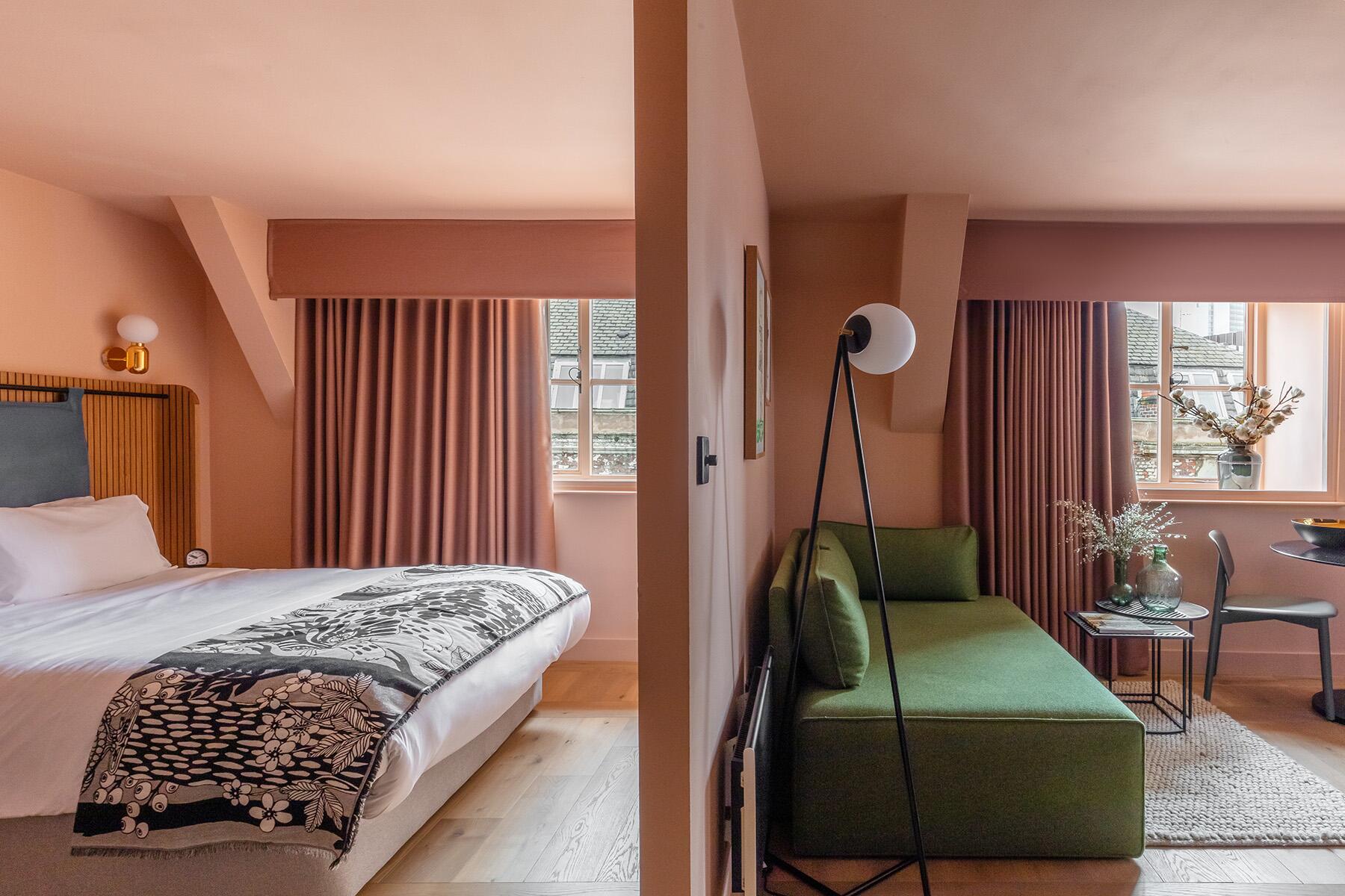 <a href='https://www.fodors.com/world/europe/england/manchester-liverpool-and-the-peak-district/places/manchester/experiences/news/photos/best-things-to-do-in-manchester-england#'>From "The 15 Best Things to Do in Manchester, England (and Top Things to Avoid): The Best Budget Hotel: Whitworth Locke "</a>