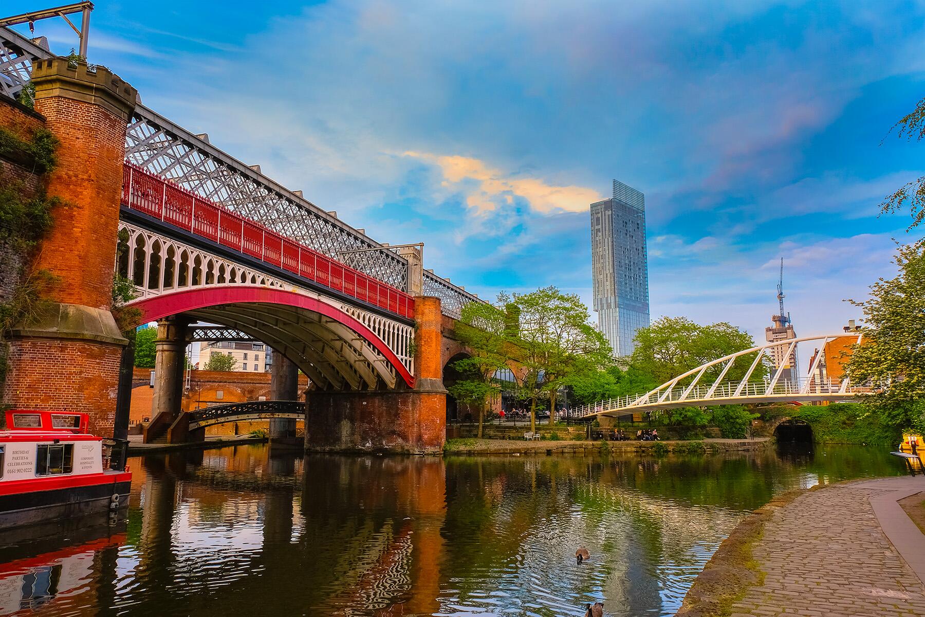 <a href='https://www.fodors.com/world/europe/england/manchester-liverpool-and-the-peak-district/places/manchester/experiences/news/photos/best-things-to-do-in-manchester-england#'>From "The 15 Best Things to Do in Manchester, England (and Top Things to Avoid)"</a>