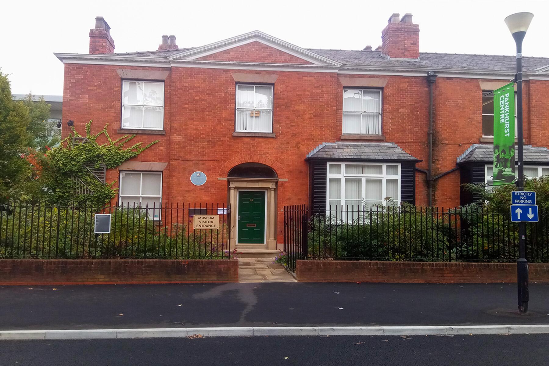 <a href='https://www.fodors.com/world/europe/england/manchester-liverpool-and-the-peak-district/places/manchester/experiences/news/photos/best-things-to-do-in-manchester-england#'>From "The 15 Best Things to Do in Manchester, England (and Top Things to Avoid)"</a>