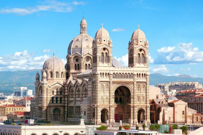<a href='https://www.fodors.com/world/europe/france/provence/places/aix-marseille-and-the-central-coast/marseille/experiences/news/photos/best-things-to-do-in-marseille-france#'>From "The 12 Best Things to Do in Marseille, France (and the Top Things to Avoid): Explore Marseille’s Oldest Neighborhood"</a>