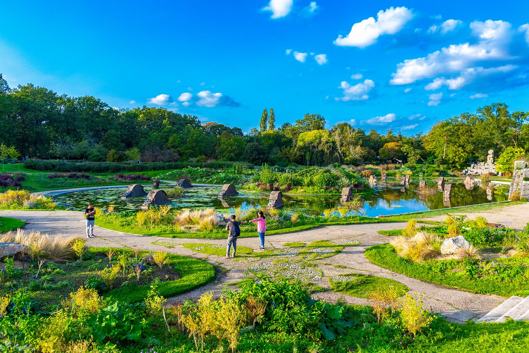 <a href='https://www.fodors.com/world/europe/france/paris/experiences/news/photos/20-ultimate-things-to-do-in-paris#'>From "The 15 Ultimate Things to Do in Paris in 2025 (And the Top Things to Avoid): Go to a Music Festival"</a>