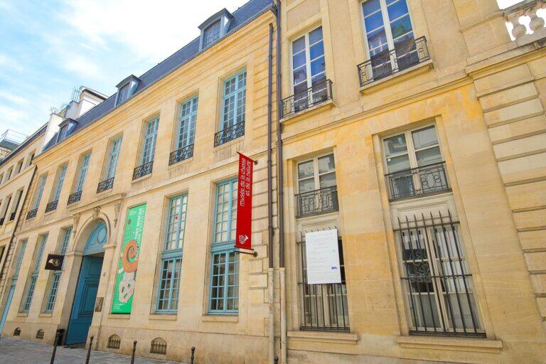 <a href='https://www.fodors.com/world/europe/france/paris/experiences/news/photos/20-ultimate-things-to-do-in-paris#'>From "The 15 Ultimate Things to Do in Paris in 2025 (And the Top Things to Avoid): Visit the Musée de la Chasse et de la Nature"</a>