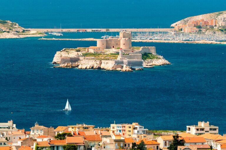 <a href='https://www.fodors.com/world/europe/france/provence/places/aix-marseille-and-the-central-coast/marseille/experiences/news/photos/best-things-to-do-in-marseille-france#'>From "The 12 Best Things to Do in Marseille, France (and the Top Things to Avoid): Spend the Day on an Island"</a>