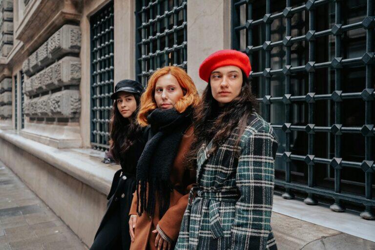 <a href='https://www.fodors.com/world/europe/france/paris/experiences/news/photos/your-guide-to-how-to-dress-like-a-local-in-paris-france#'>From "10 Ways to Avoid Looking Like a Tourist in Paris: Berets Are for Tourists"</a>