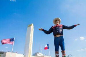 The 11 Weirdest Landmarks in Texas