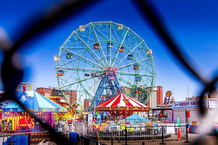 <a href='https://www.fodors.com/world/north-america/usa/new-york/new-york-city/experiences/news/photos/best-things-to-do-in-new-york-city#'>From "The 15 Best Things to Do in New York City (and Top Things to Avoid): Plan a Beach Day at Coney Island"</a>