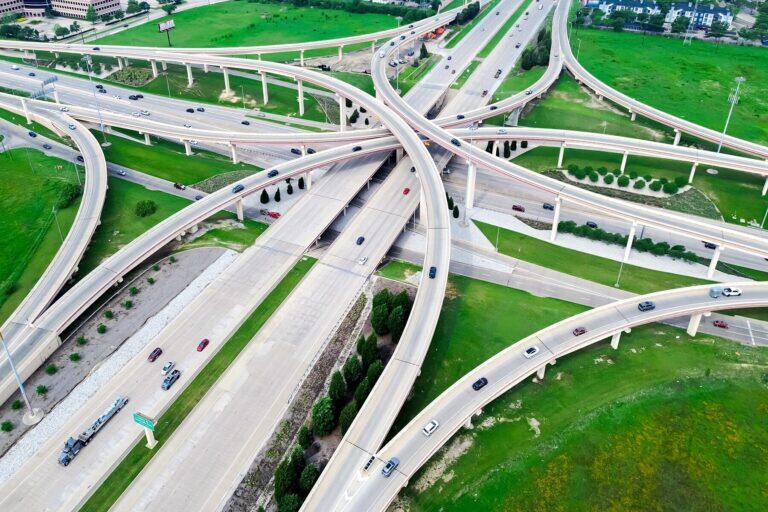 <a href='https://www.fodors.com/world/north-america/usa/texas/dallas-and-fort-worth/places/dallas/experiences/news/photos/best-things-to-do-in-dallas#'>From "The 10 Best Things to Do in Dallas (and Top Things to Avoid): Things to Avoid: the Traffic"</a>