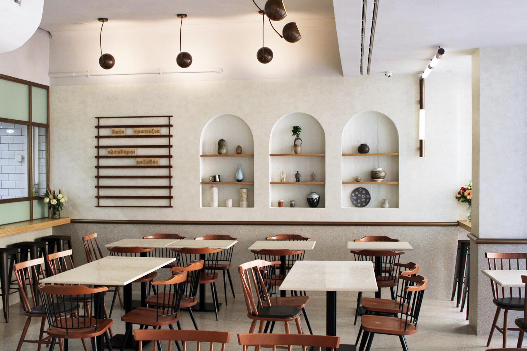 <a href='https://www.fodors.com/world/europe/greece/thessaloniki-and-central-macedonia/experiences/news/photos/best-things-to-do-in-thessaloniki#'>From "The 11 Best Things to Do in Thessaloniki (and Top Things to Avoid): Must-Try Restaurant: Deka Trapezia"</a>