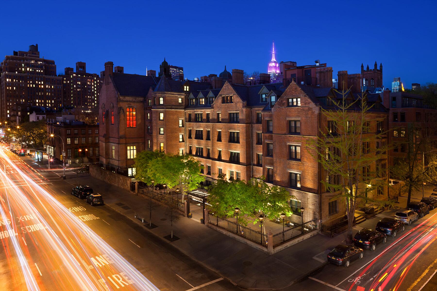 <a href='https://www.fodors.com/world/north-america/usa/new-york/new-york-city/experiences/news/photos/best-things-to-do-in-new-york-city#'>From "The 15 Best Things to Do in New York City (and Top Things to Avoid): Best Boutique Hotel: The High Line Hotel"</a>