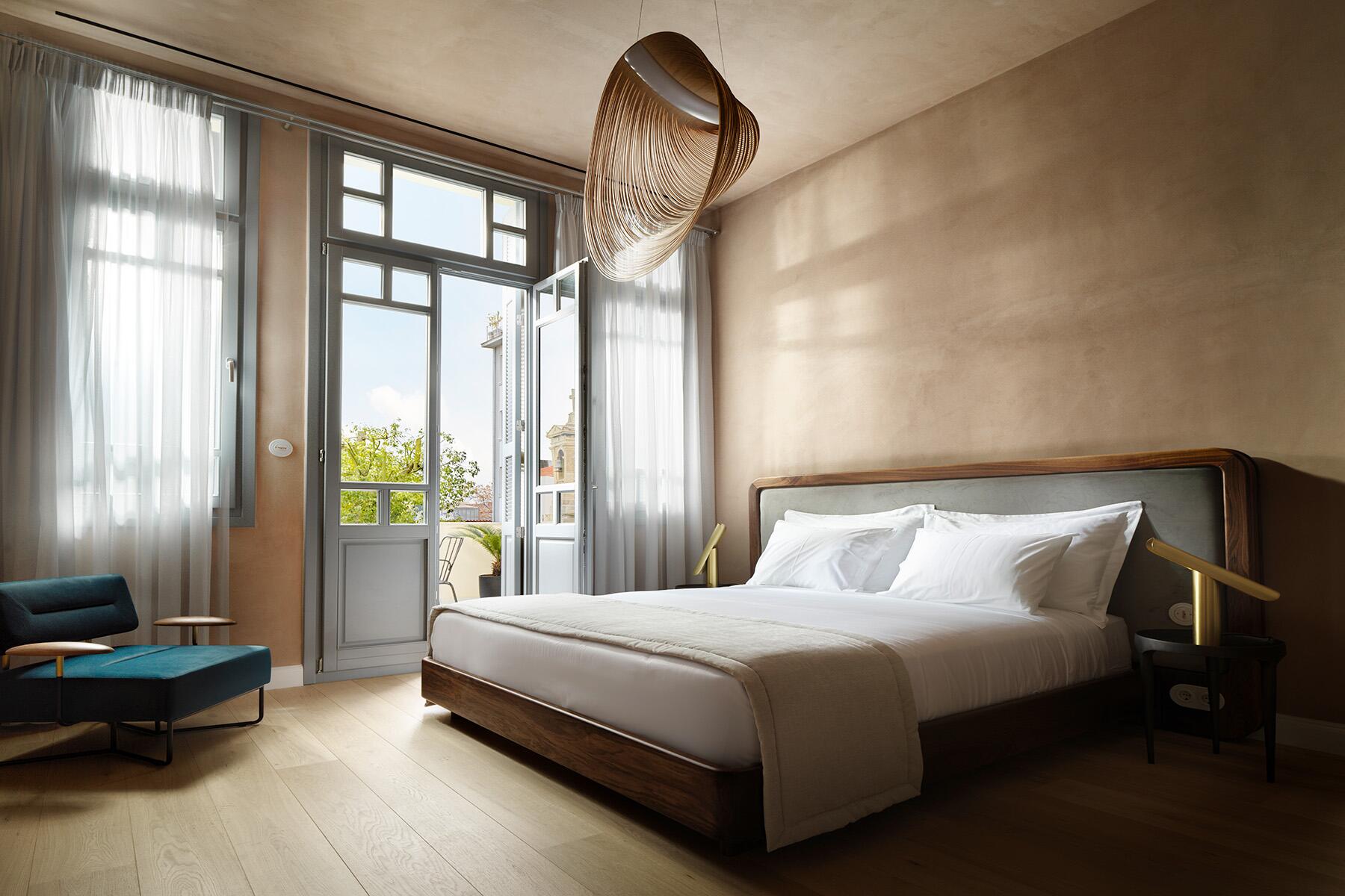 <a href='https://www.fodors.com/world/europe/greece/athens/experiences/news/photos/best-things-to-do-in-athens#'>From "The 15 Best Things to Do in Athens, Greece (and Top Things to Avoid): Best Boutique Hotel: Hotel Monument"</a>