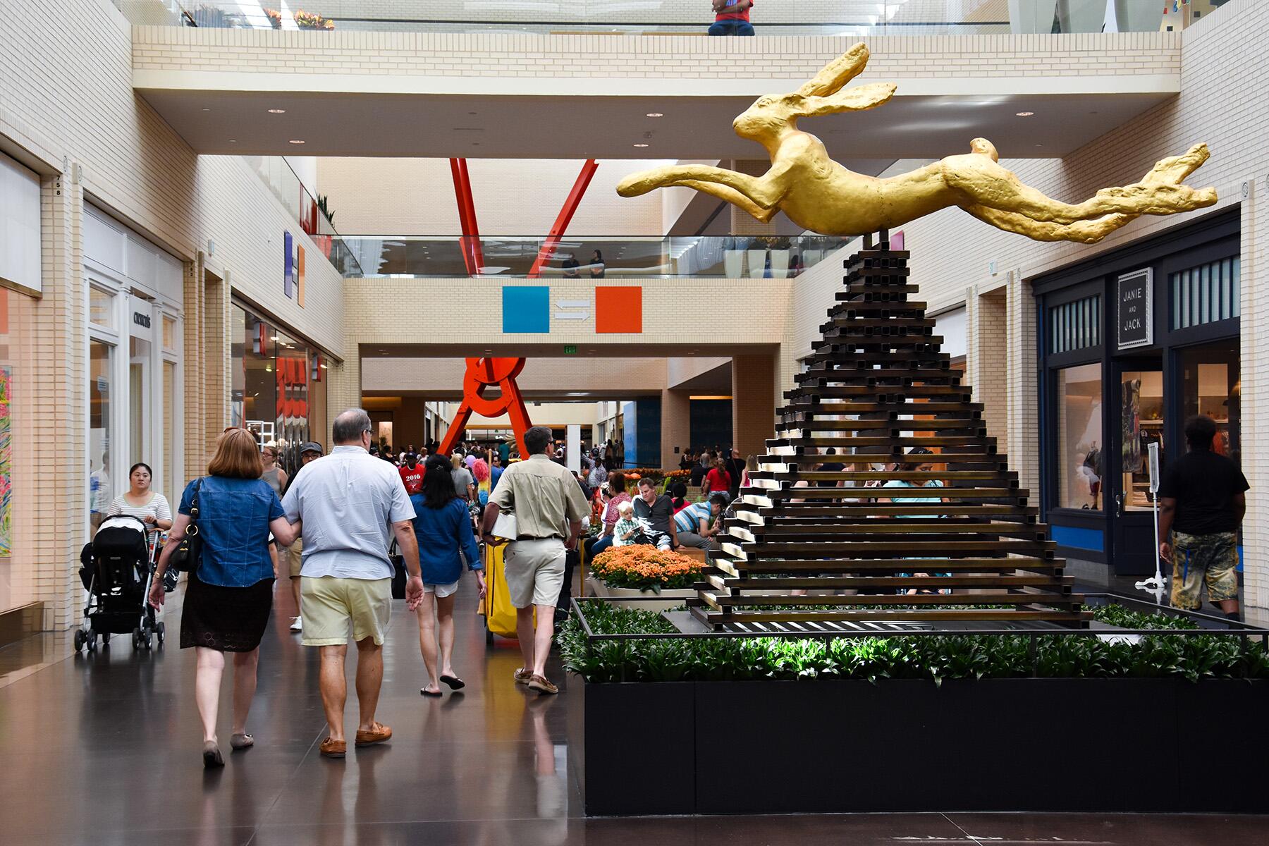 <a href='https://www.fodors.com/world/north-america/usa/texas/dallas-and-fort-worth/places/dallas/experiences/news/photos/best-things-to-do-in-dallas#'>From "The 10 Best Things to Do in Dallas (and Top Things to Avoid): Northpark Center"</a>