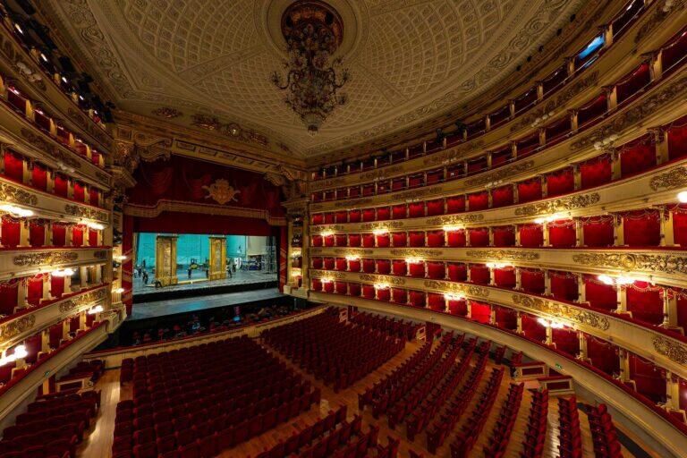 <a href='https://www.fodors.com/world/europe/italy/milan/experiences/news/photos/best-things-to-do-in-milan#'>From "The 15 Best Things to Do in Milan (and Top Things to Avoid): Soak up Arias at Teatro Alla Scala"</a>