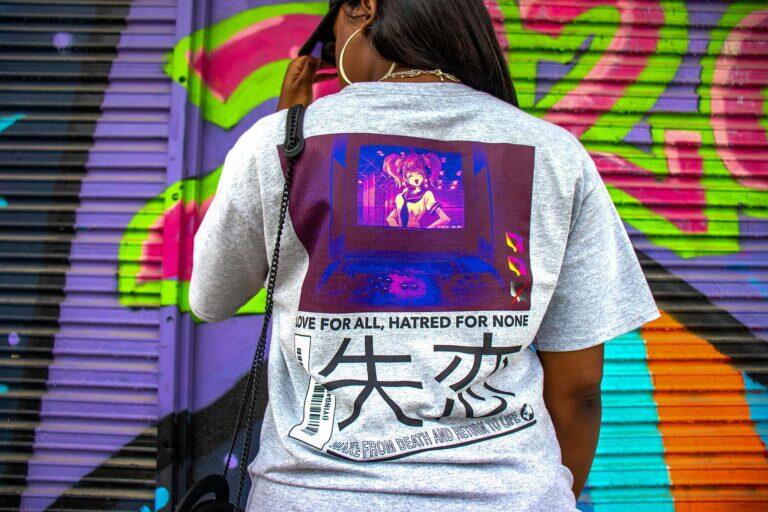 <a href='https://www.fodors.com/world/north-america/usa/texas/experiences/news/photos/what-to-pack-for-trip-to-texas#'>From "10 Important Rules for Dressing Right When You’re in Texas: Slogan Tees—as Long as They’re Not too Political"</a>