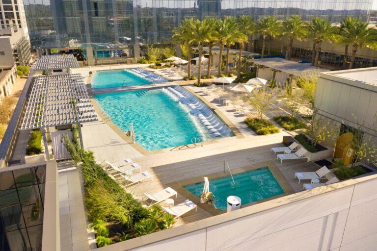 <a href='https://www.fodors.com/world/north-america/usa/texas/austin/experiences/news/photos/best-things-to-do-in-austin#'>From "The 15 Best Things to Do in Austin, Texas (And the Top Things to Avoid): Party on the Rooftops"</a>