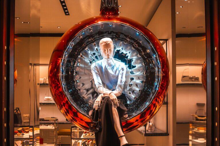 <a href='https://www.fodors.com/world/europe/italy/milan/experiences/news/photos/best-things-to-do-in-milan#'>From "The 15 Best Things to Do in Milan (and Top Things to Avoid): Browse Elegant Boutiques and Vintage Stores"</a>