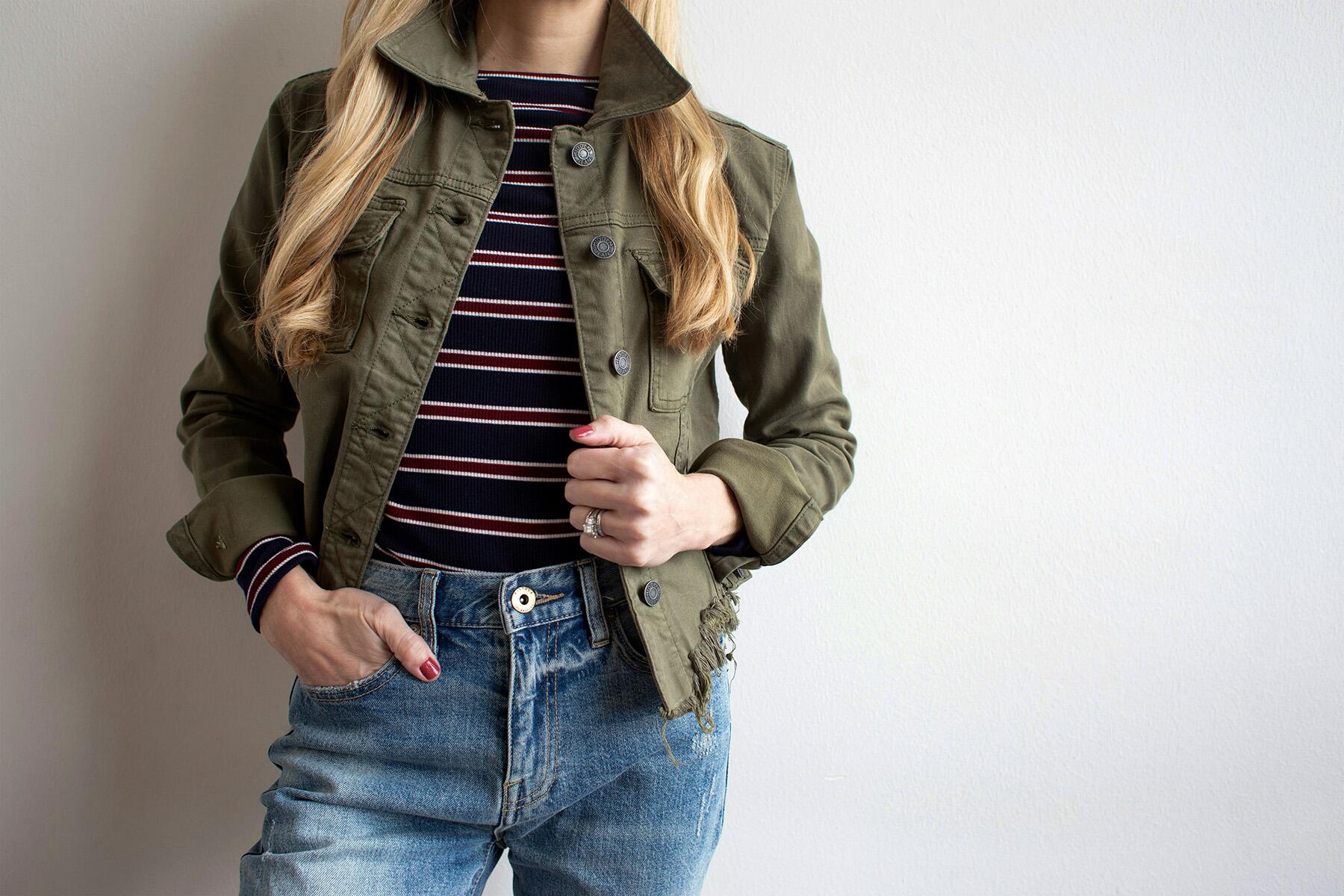 <a href='https://www.fodors.com/world/north-america/usa/texas/experiences/news/photos/what-to-pack-for-trip-to-texas#'>From "10 Important Rules for Dressing Right When You’re in Texas: Layers for Unexpected Cold Fronts"</a>