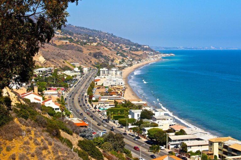<a href='https://www.fodors.com/world/north-america/usa/california/los-angeles/experiences/news/photos/best-things-to-do-in-los-angeles#'>From "The 11 Best Things to Do in Los Angeles (and Top Things to Avoid): Drive the Pacific Coast Highway and Stop for a Bite"</a>