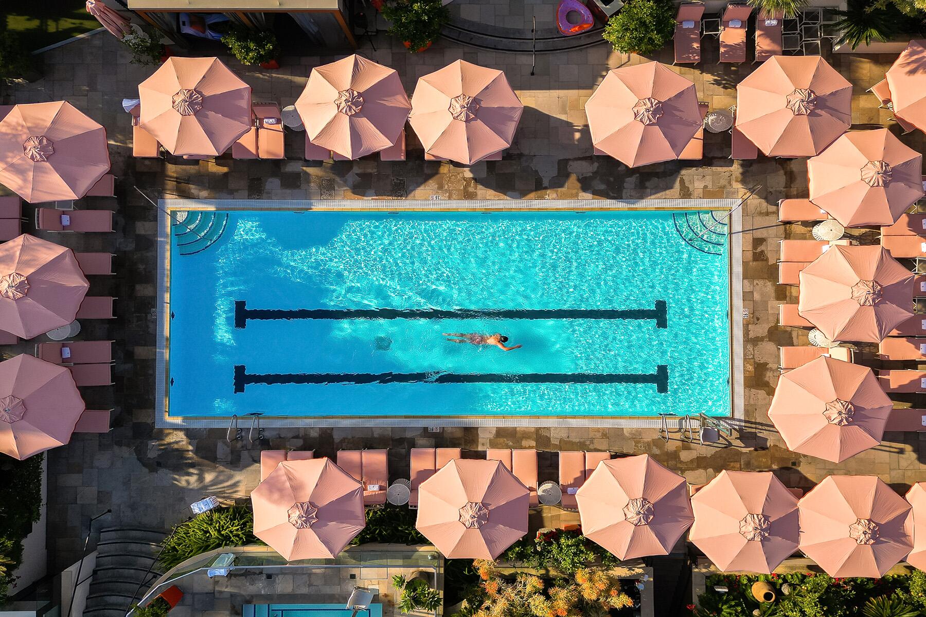 <a href='https://www.fodors.com/world/north-america/usa/california/los-angeles/experiences/news/photos/best-things-to-do-in-los-angeles#'>From "The 11 Best Things to Do in Los Angeles (and Top Things to Avoid): Best Luxury Hotel: The Four Seasons Beverly Hills"</a>