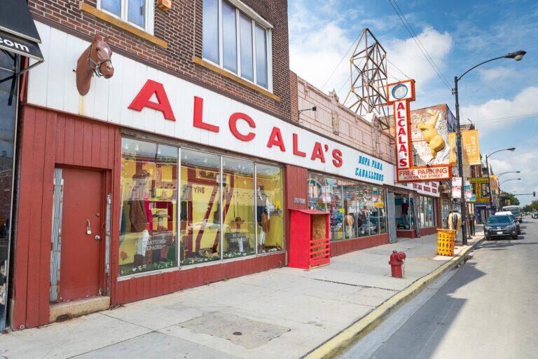 <a href='https://www.fodors.com/world/north-america/usa/illinois/chicago/experiences/news/photos/best-things-to-do-in-chicago#'>From "The 14 Best Things to Do in Chicago (and Top Things to Avoid): Ukrainian Village"</a>