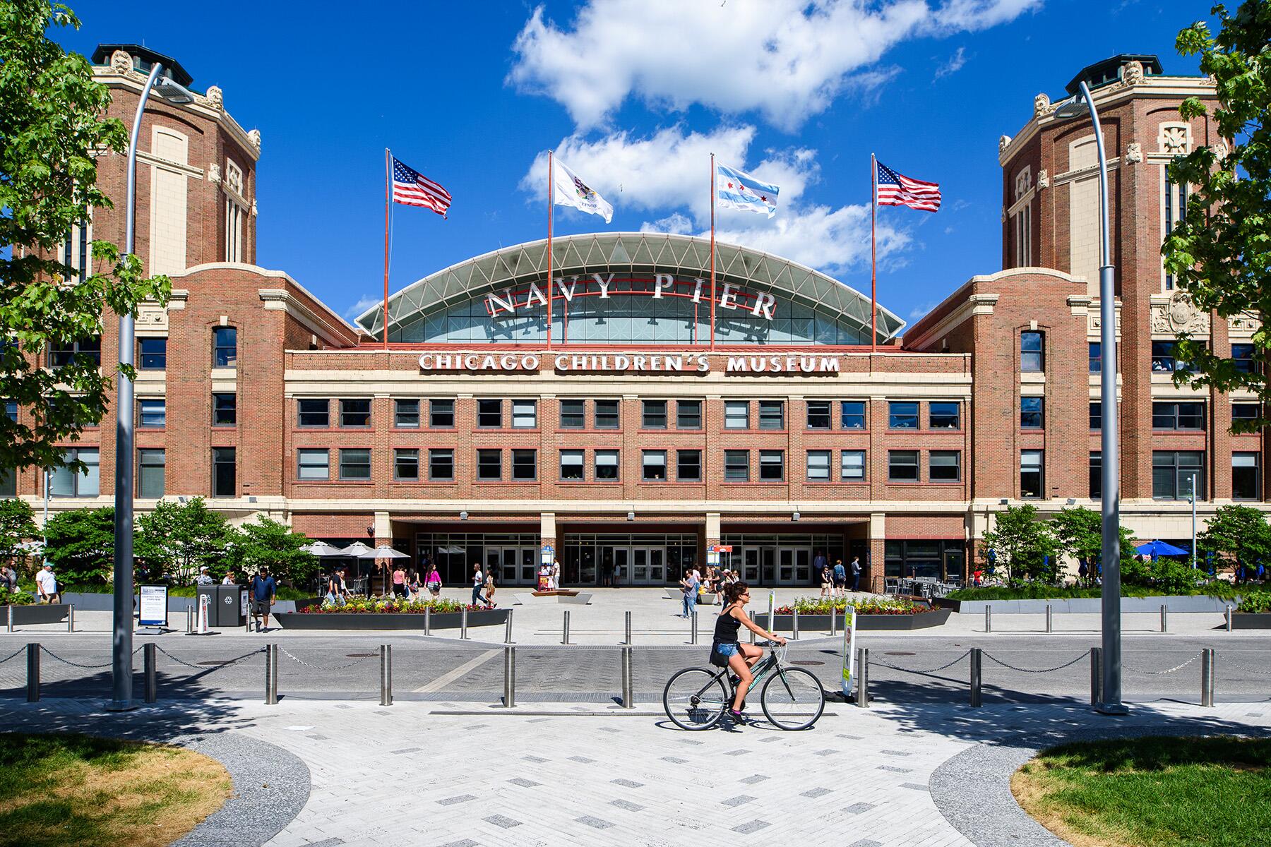 <a href='https://www.fodors.com/world/north-america/usa/illinois/chicago/experiences/news/photos/best-things-to-do-in-chicago#'>From "The 14 Best Things to Do in Chicago (and Top Things to Avoid): Things to Avoid: Navy Pier"</a>