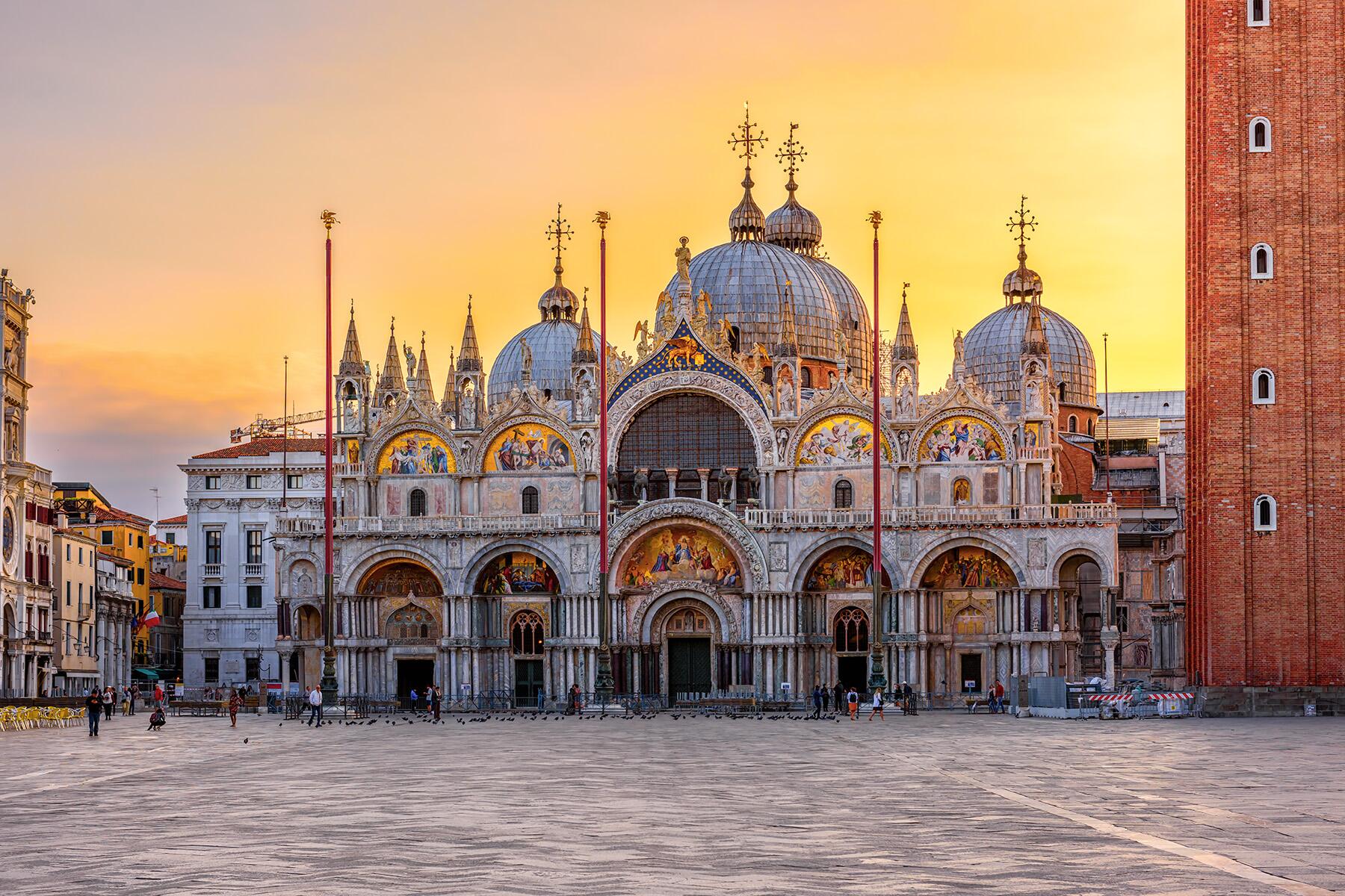 <a href='https://www.fodors.com/world/europe/italy/venice/experiences/news/photos/best-things-to-do-in-venice-italy#'>From "The 15 Best Things to Do in Venice, Italy (and Top Things to Avoid)"</a>