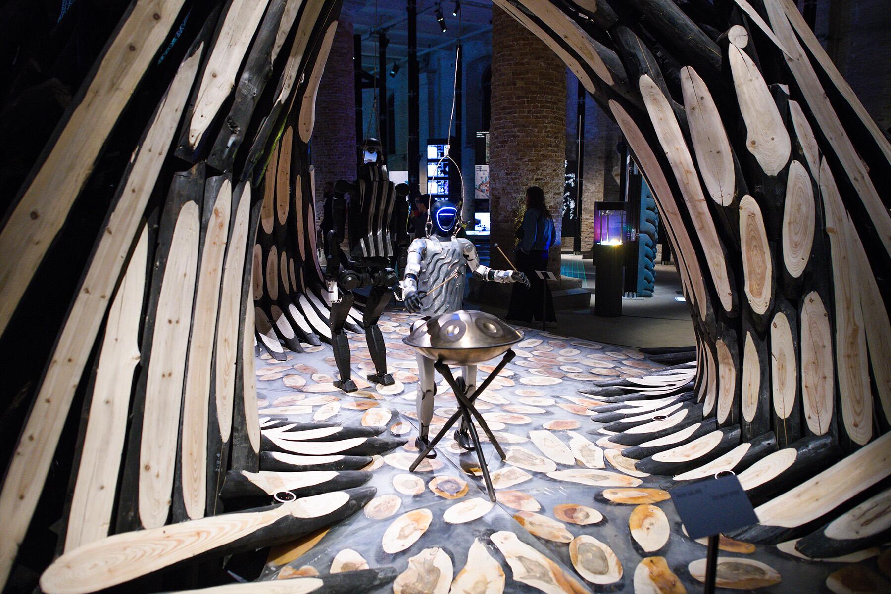 <a href='https://www.fodors.com/world/europe/italy/venice/experiences/news/photos/best-things-to-do-in-venice-italy#'>From "The 15 Best Things to Do in Venice, Italy (and Top Things to Avoid): Enjoy the Biennale"</a>