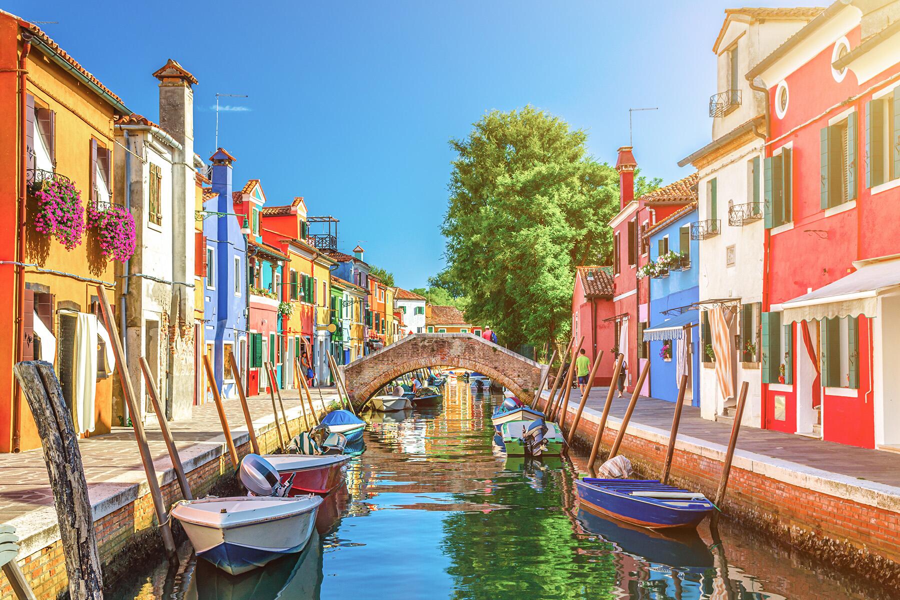 <a href='https://www.fodors.com/world/europe/italy/venice/experiences/news/photos/best-things-to-do-in-venice-italy#'>From "The 15 Best Things to Do in Venice, Italy (and Top Things to Avoid): See Burano – And Then Stay for More"</a>