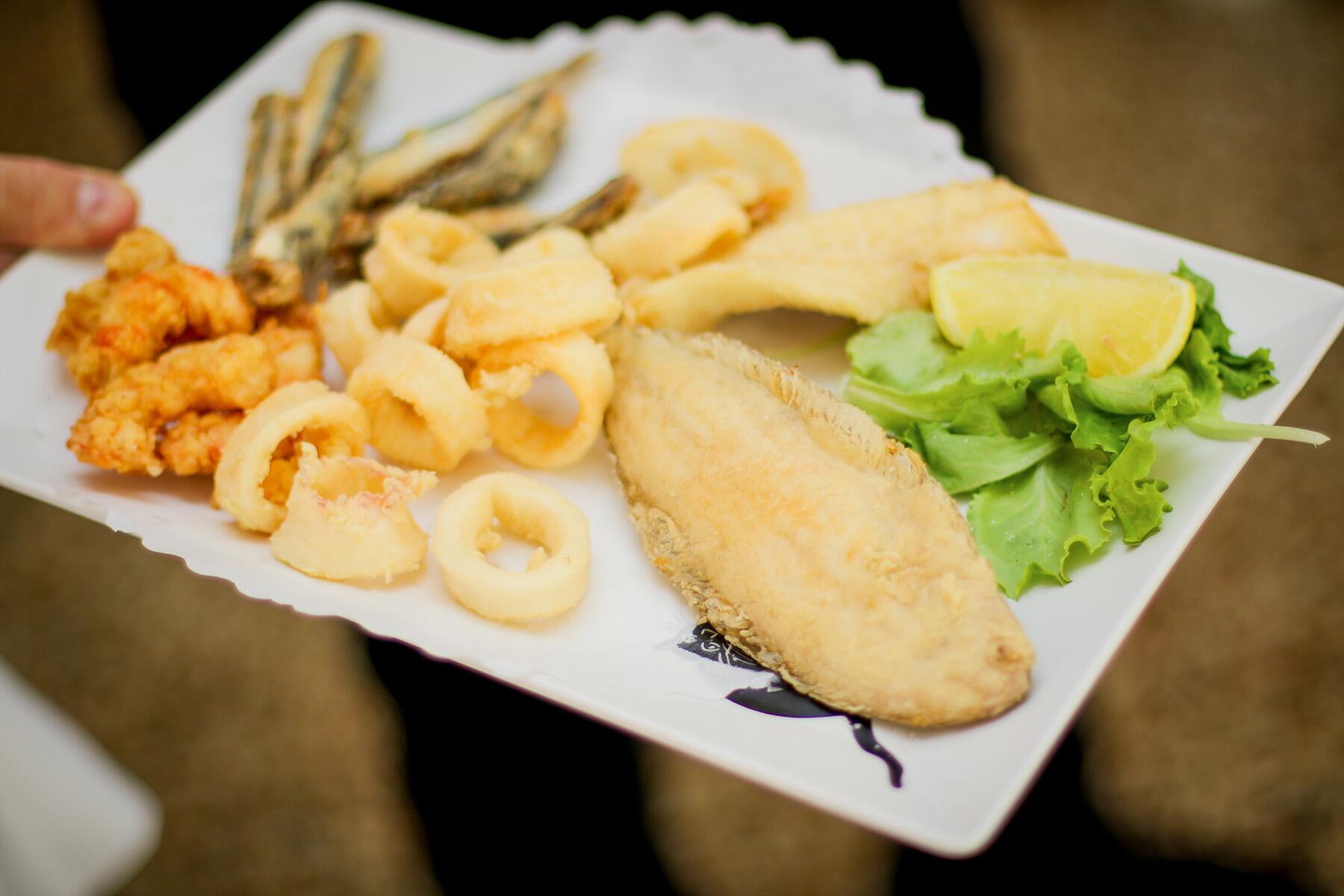 <a href='https://www.fodors.com/world/europe/italy/venice/experiences/news/photos/best-things-to-do-in-venice-italy#'>From "The 15 Best Things to Do in Venice, Italy (and Top Things to Avoid): Must-Try Restaurant: Trattoria al Gatto Nero"</a>