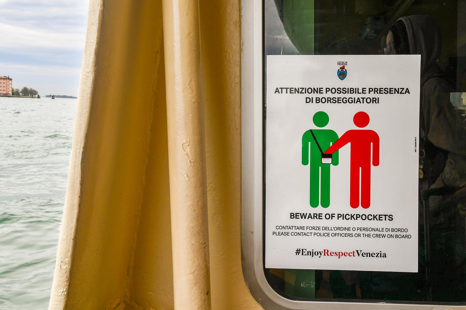 <a href='https://www.fodors.com/world/europe/italy/venice/experiences/news/photos/best-things-to-do-in-venice-italy#'>From "The 15 Best Things to Do in Venice, Italy (and Top Things to Avoid): Things to Avoid: Pickpockets"</a>