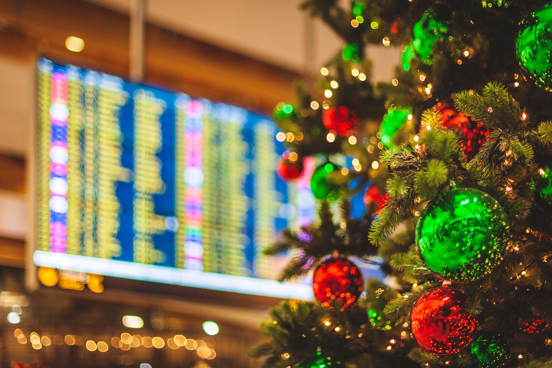 How Early Should I Buy My Christmas Flight? And 10 Other Holiday Travel Questions, Answered