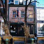 <a href='https://www.fodors.com/world/north-america/usa/new-york/new-york-city/experiences/news/photos/most-haunted-spots-in-new-york-city#'>From "The 10 Most Haunted Spots in New York City: The Ear Inn"</a>