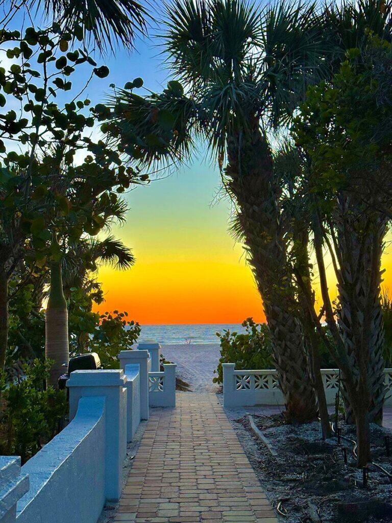 <a href='https://www.fodors.com/world/north-america/usa/florida/experiences/news/photos/venice-might-be-floridas-best-kept-and-quirkiest-secret#'>From "The Weird Florida Beach Town That’s Actually Super Cool: Sleep Near Everything"</a>