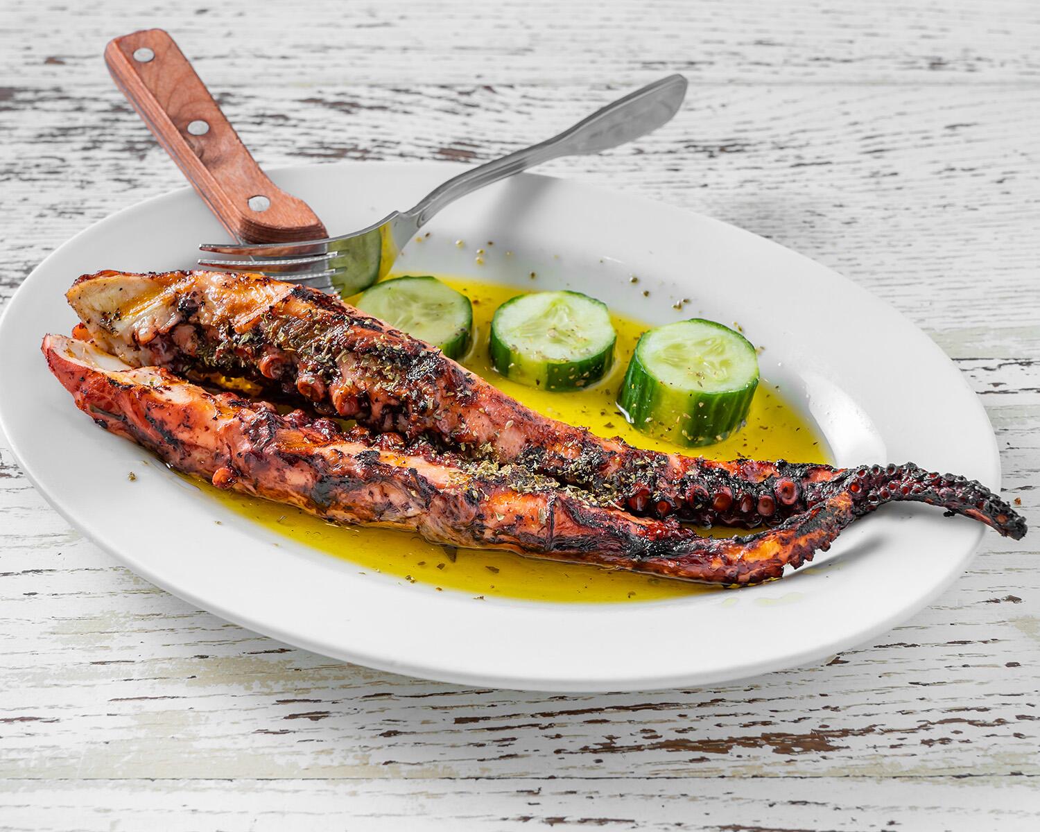 <a href='https://www.fodors.com/world/north-america/usa/new-york/new-york-city/experiences/news/photos/best-places-to-eat-in-queens#'>From "The 10 Best Places to Eat in Queens: Taverna Kyclades"</a>