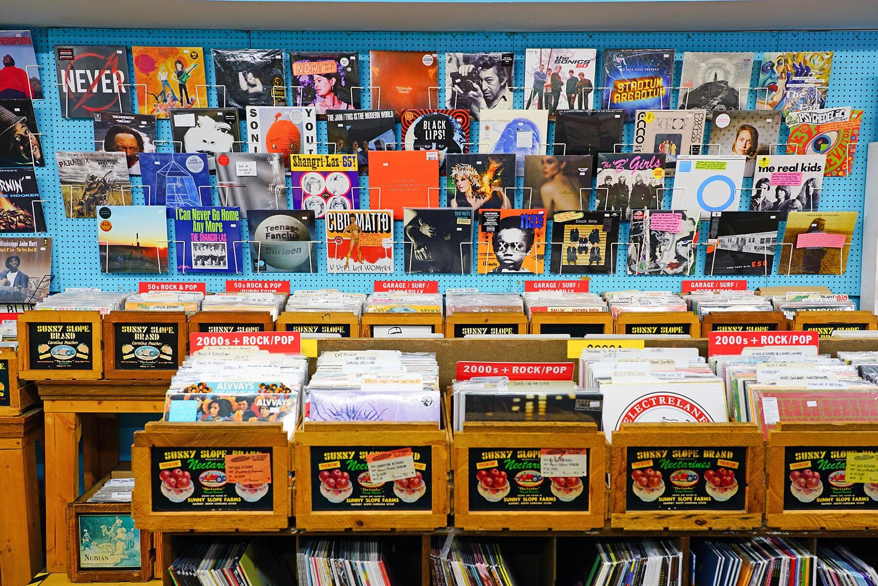 <a href='https://www.fodors.com/world/north-america/usa/georgia/central-and-north-georgia/places/athens/experiences/news/photos/best-music-in-athens-georgia#'>From "How One Small Southern Town Became a Modern Music Epicenter"</a>