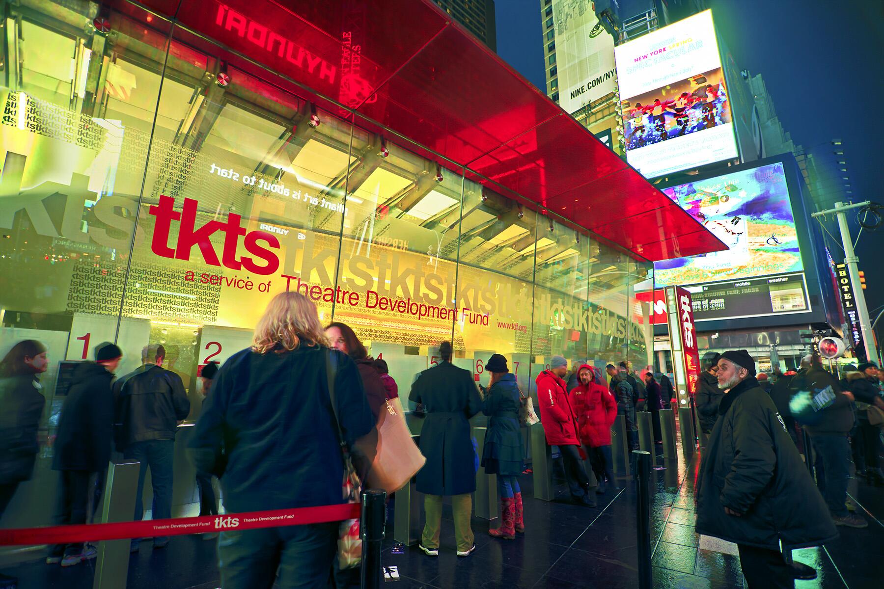 <a href='https://www.fodors.com/world/north-america/usa/new-york/new-york-city/experiences/news/photos/broadway-new-york-theater-district#'>From "Everything You Need to Know About New York City’s Broadway: When Is the Best Time to Go? And How Can You Save on Tickets?"</a>