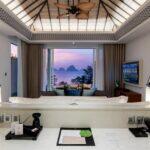 BTTHKB_UN_1120_guest room_premium ocean pool suite_HR0002