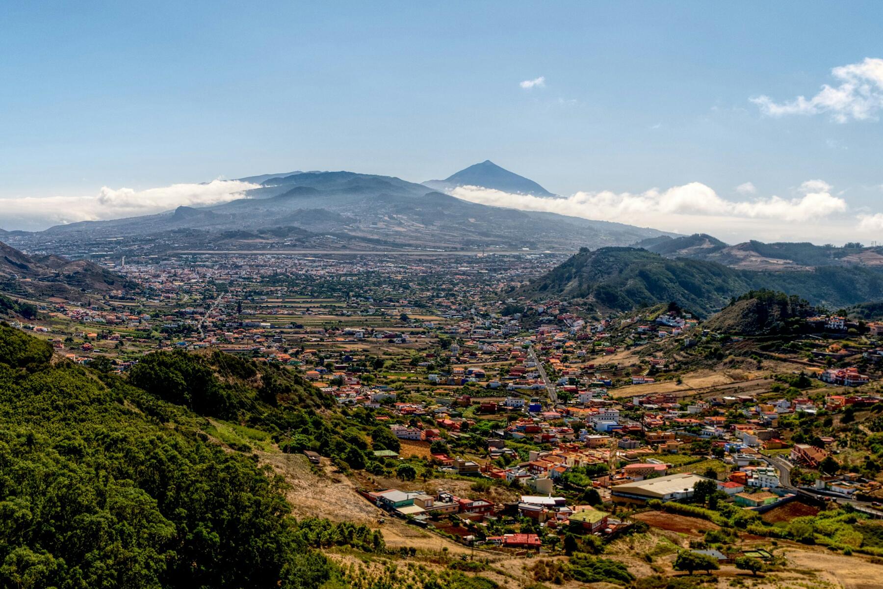 American Airlines Plans Venezuela Flights Despite ‘Do Not Travel’ Warnings