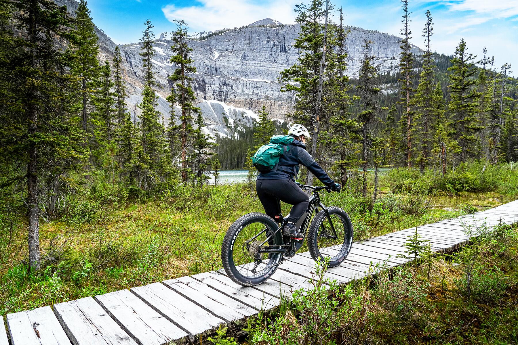 <a href='https://www.fodors.com/world/north-america/canada/experiences/news/photos/where-are-canadians-traveling-instead-of-the-us#'>From "Canadians Are Boycotting the U.S. So Where Are They Traveling Instead?: Banff"</a>