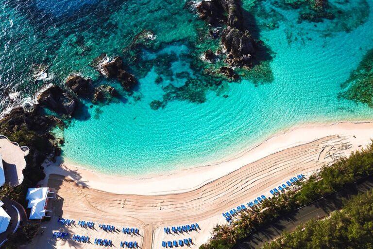 <a href='https://www.fodors.com/world/north-america/canada/experiences/news/photos/where-are-canadians-traveling-instead-of-the-us#'>From "Canadians Are Boycotting the U.S. So Where Are They Traveling Instead?: Bermuda"</a>