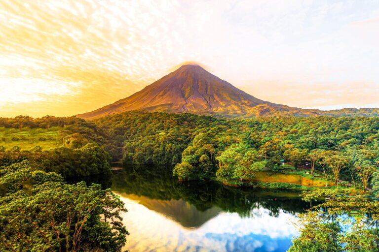<a href='https://www.fodors.com/world/north-america/canada/experiences/news/photos/where-are-canadians-traveling-instead-of-the-us#'>From "Canadians Are Boycotting the U.S. So Where Are They Traveling Instead?: Costa Rica"</a>